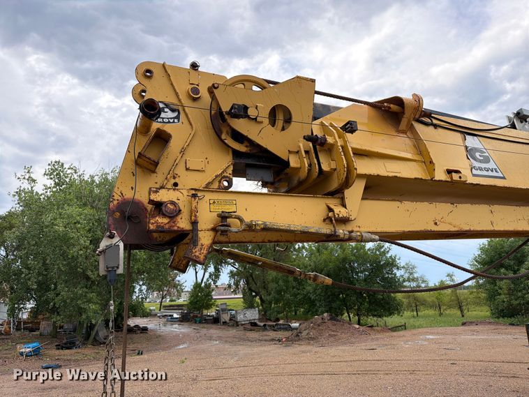 image for item DQ0011 Grove RT552 crane