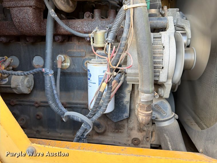 image for item DQ0011 Grove RT552 crane