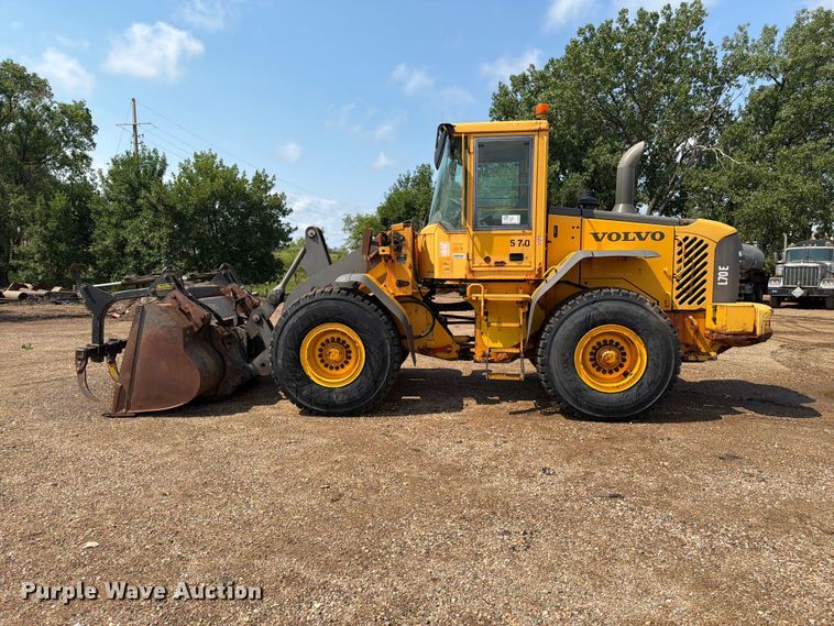 image for item DQ0016 2005 Volvo L70E wheel loader