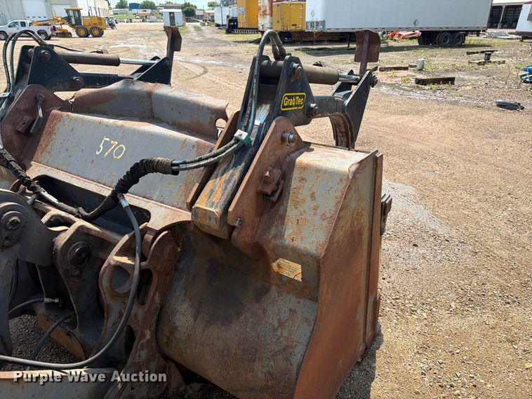 image for item DQ0016 2005 Volvo L70E wheel loader