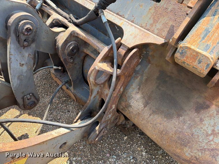 image for item DQ0016 2005 Volvo L70E wheel loader
