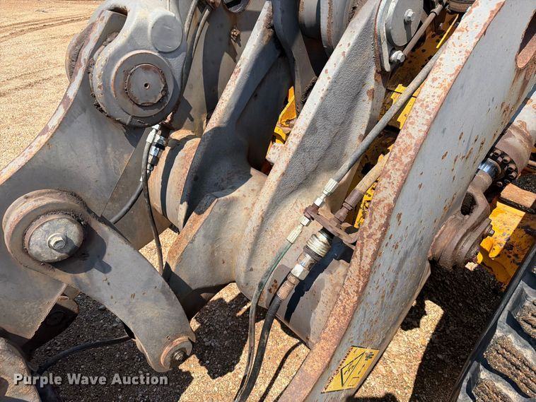 image for item DQ0016 2005 Volvo L70E wheel loader