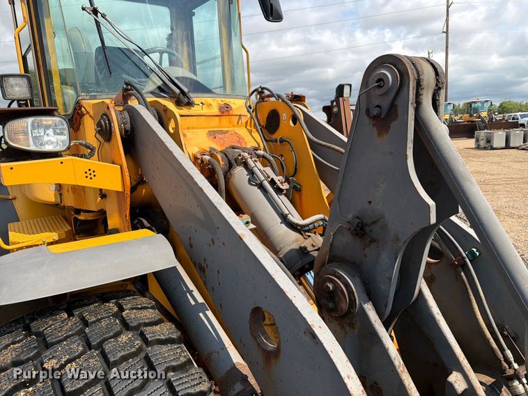image for item DQ0016 2005 Volvo L70E wheel loader