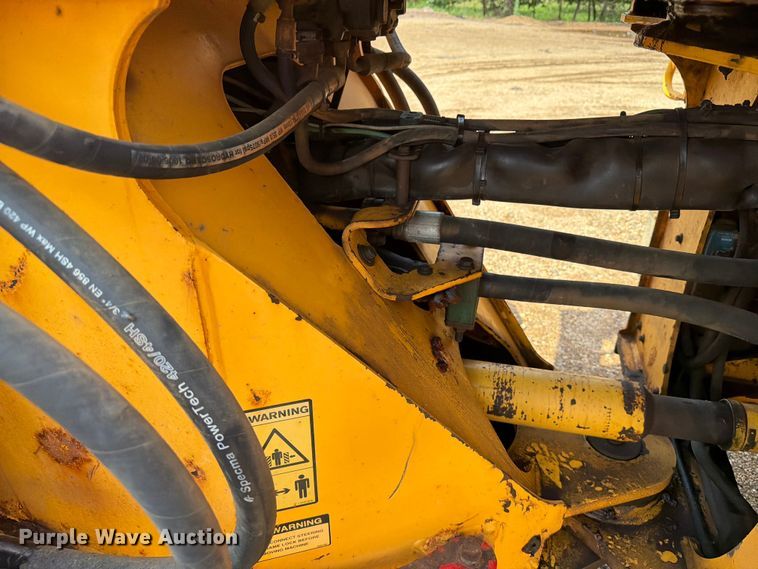 image for item DQ0016 2005 Volvo L70E wheel loader