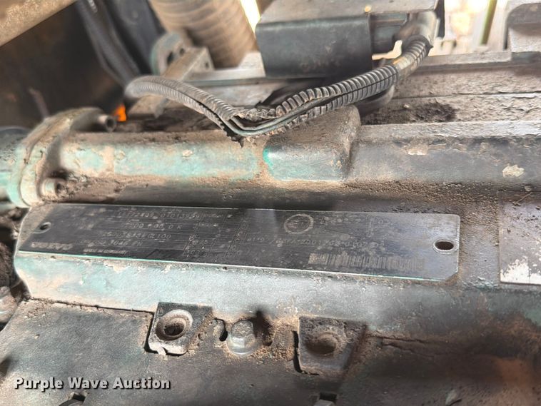 image for item DQ0016 2005 Volvo L70E wheel loader