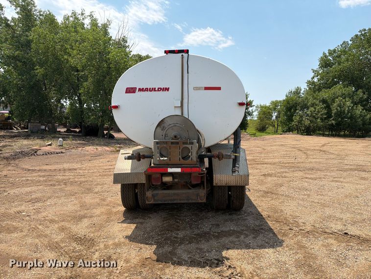 image for item DQ0023 2001 Volvo Truck WG tank truck