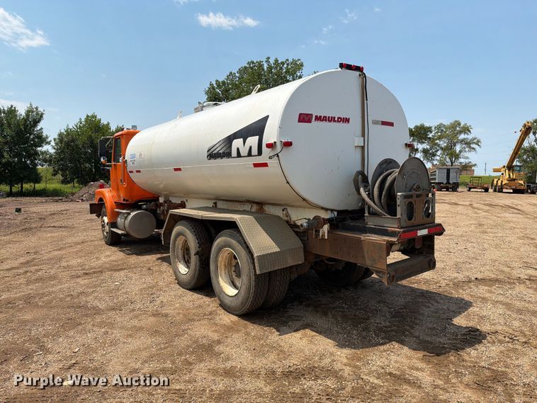 image for item DQ0023 2001 Volvo Truck WG tank truck