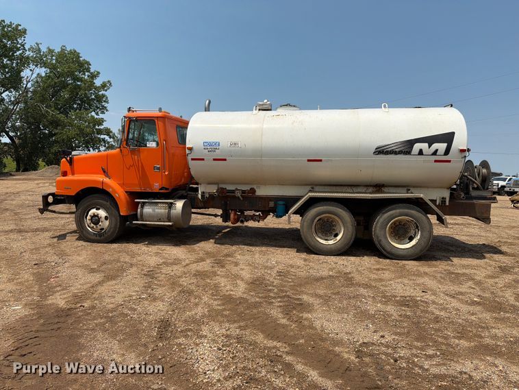 image for item DQ0023 2001 Volvo Truck WG tank truck