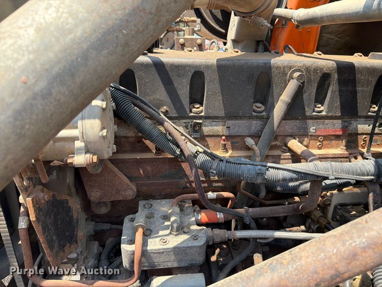 image for item DQ0023 2001 Volvo Truck WG tank truck