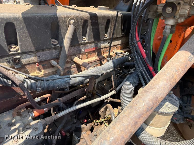 image for item DQ0023 2001 Volvo Truck WG tank truck