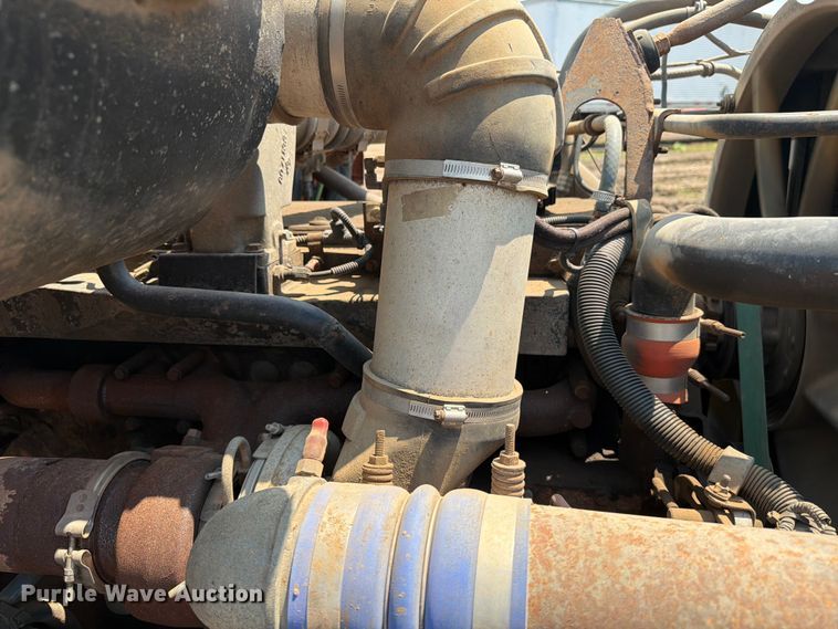 image for item DQ0023 2001 Volvo Truck WG tank truck