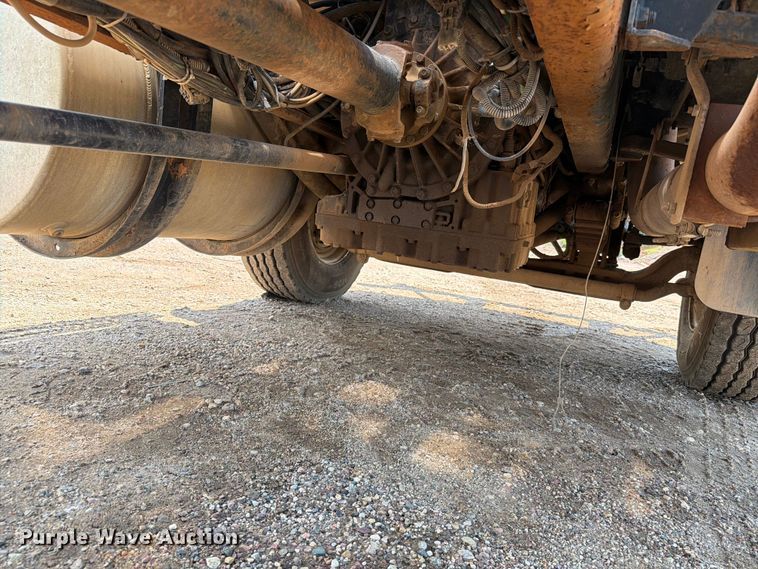 image for item DQ0023 2001 Volvo Truck WG tank truck