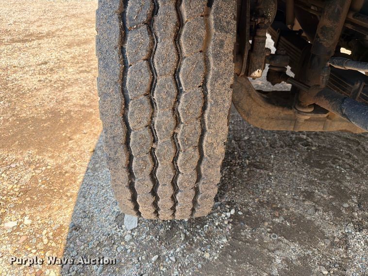image for item DQ0023 2001 Volvo Truck WG tank truck