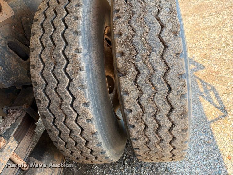 image for item DQ0023 2001 Volvo Truck WG tank truck