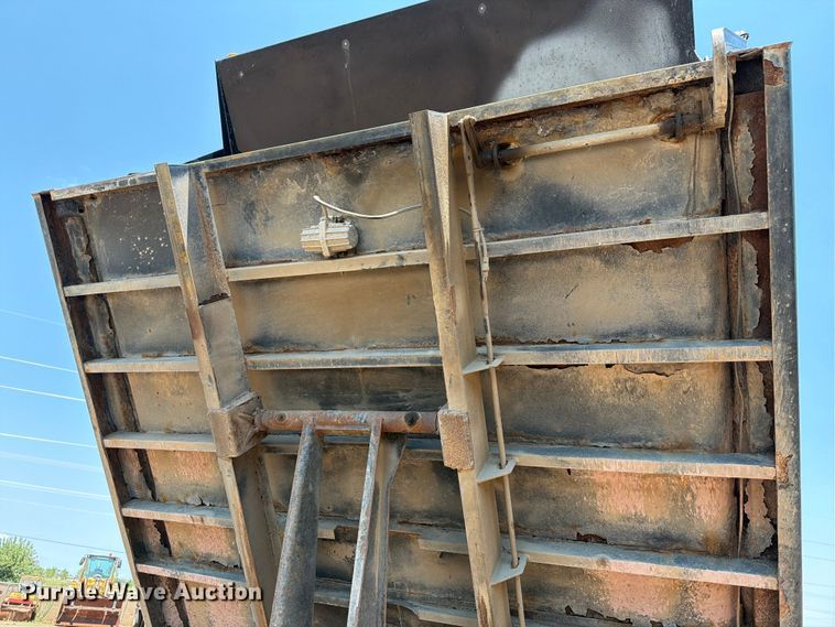 image for item DQ0024 2015 RAM 4500 Crew Cab dump truck