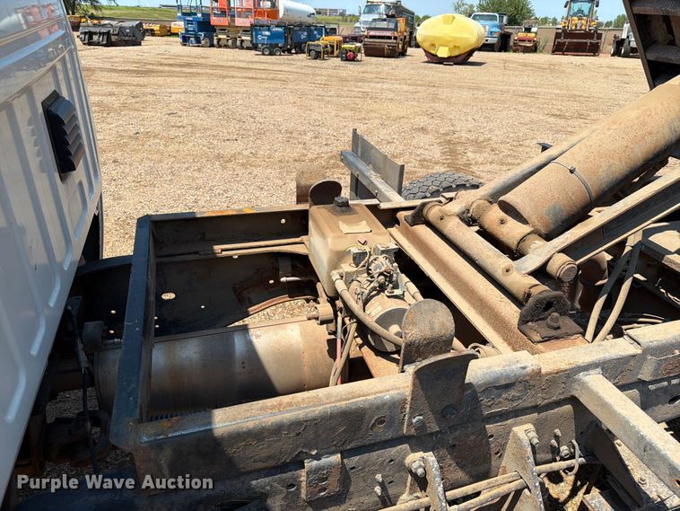 image for item DQ0024 2015 RAM 4500 Crew Cab dump truck