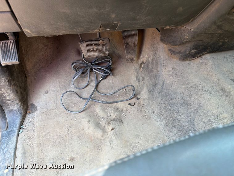 image for item DQ0024 2015 RAM 4500 Crew Cab dump truck