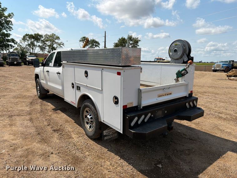 image for item DQ0026 2015 Chevrolet Silverado 3500HD Crew Cab utility bed pickup truck