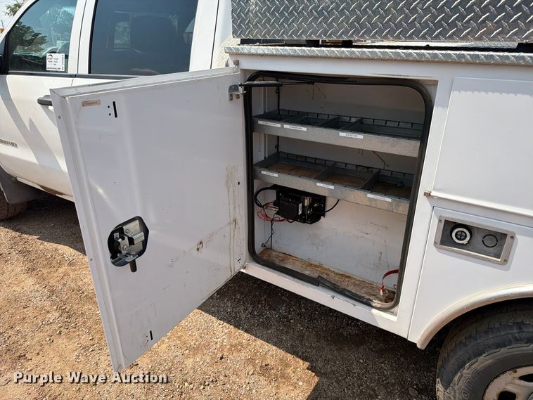 image for item DQ0026 2015 Chevrolet Silverado 3500HD Crew Cab utility bed pickup truck