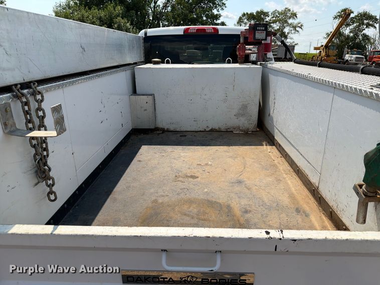 image for item DQ0026 2015 Chevrolet Silverado 3500HD Crew Cab utility bed pickup truck