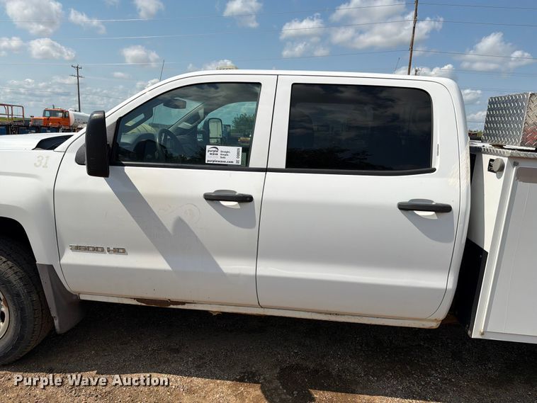 image for item DQ0026 2015 Chevrolet Silverado 3500HD Crew Cab utility bed pickup truck