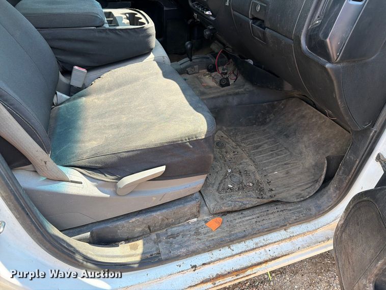 image for item DQ0026 2015 Chevrolet Silverado 3500HD Crew Cab utility bed pickup truck