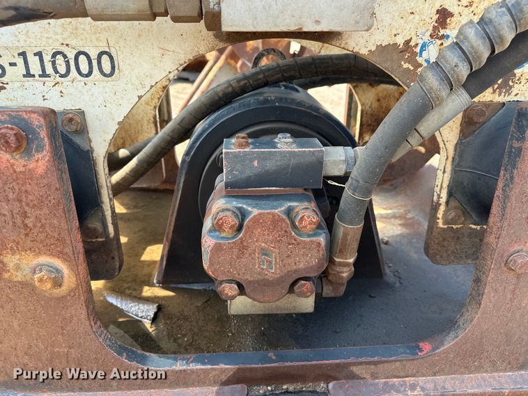 image for item DQ0027 Stanley HS-11000 plate compactor