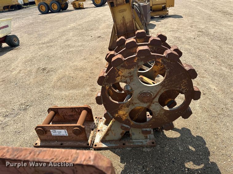 image for item DQ0028 Compactor wheel