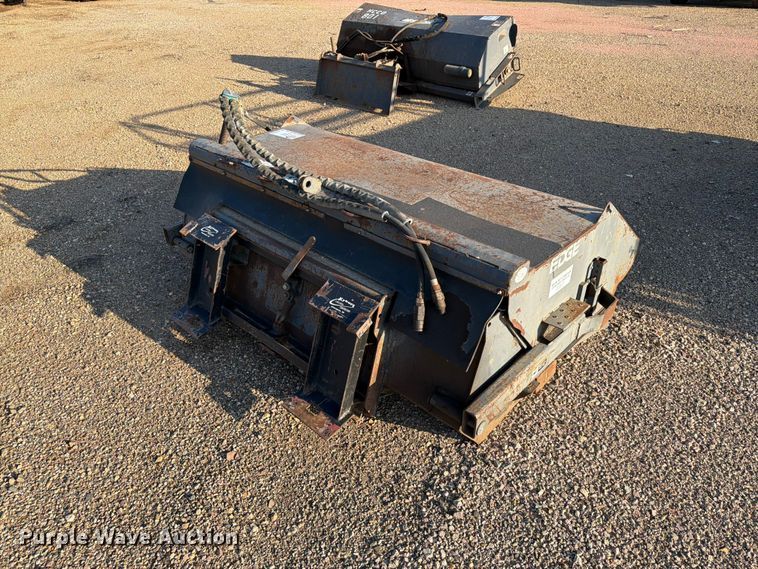 image for item DQ0030 Edge skid steer sweeper