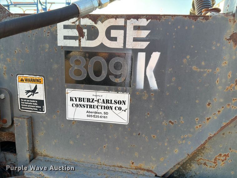 image for item DQ0030 Edge skid steer sweeper