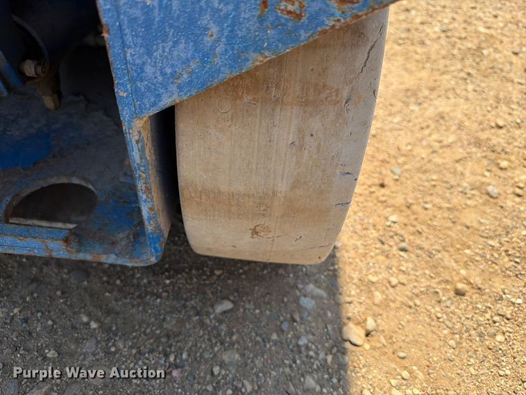 image for item DQ0031 Upright 26N scissor lift