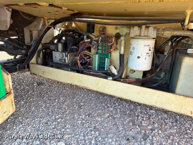 image for item DQ0033 1999 JLG 2032E2 scissor lift
