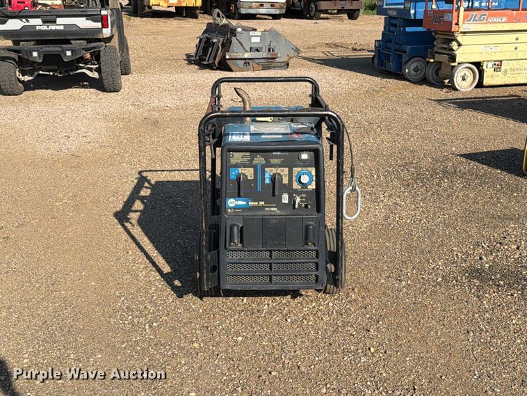 image for item DQ0034 2009 Miller Bobcat 250 welder/generator