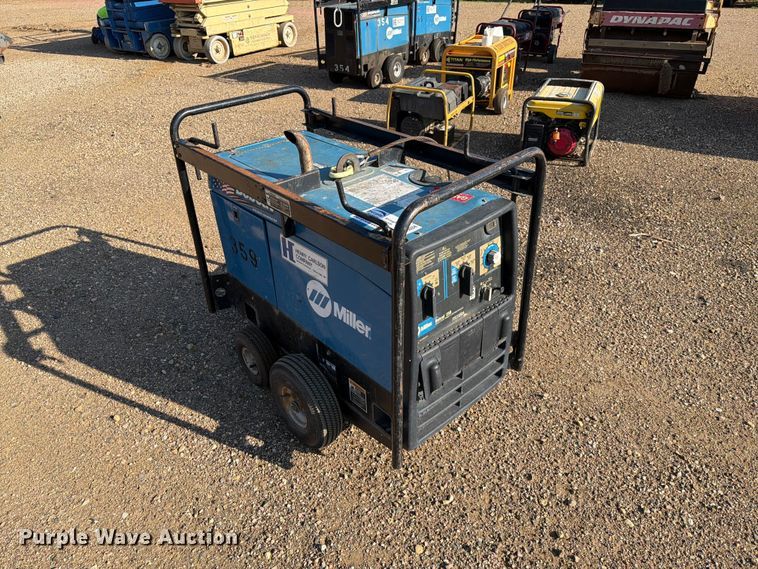 image for item DQ0034 2009 Miller Bobcat 250 welder/generator