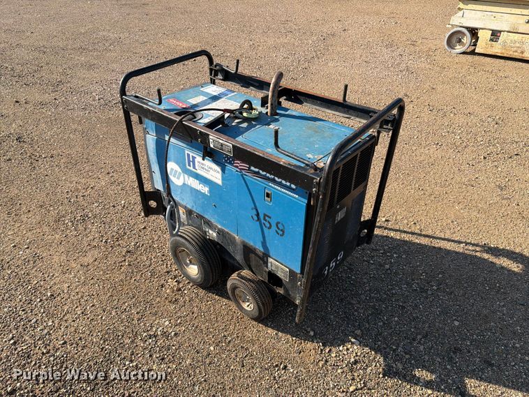 image for item DQ0034 2009 Miller Bobcat 250 welder/generator