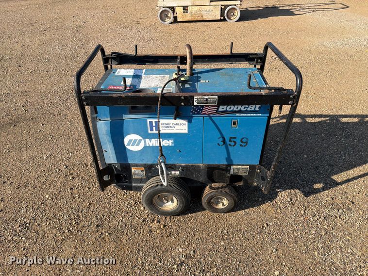 image for item DQ0034 2009 Miller Bobcat 250 welder/generator