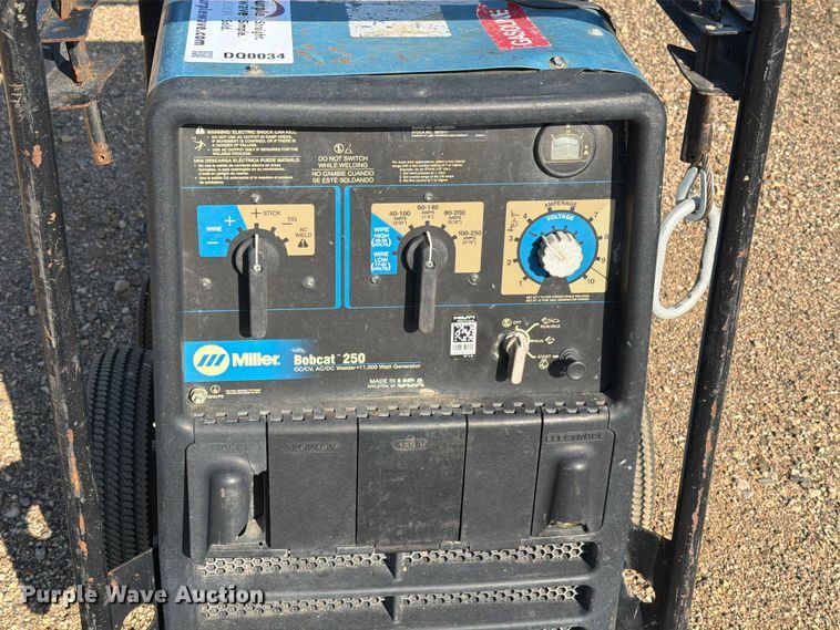 image for item DQ0034 2009 Miller Bobcat 250 welder/generator