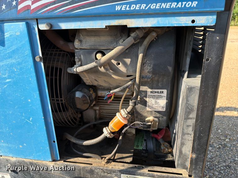 image for item DQ0034 2009 Miller Bobcat 250 welder/generator
