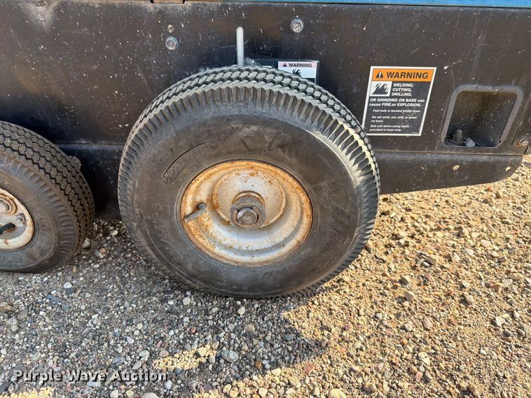 image for item DQ0034 2009 Miller Bobcat 250 welder/generator