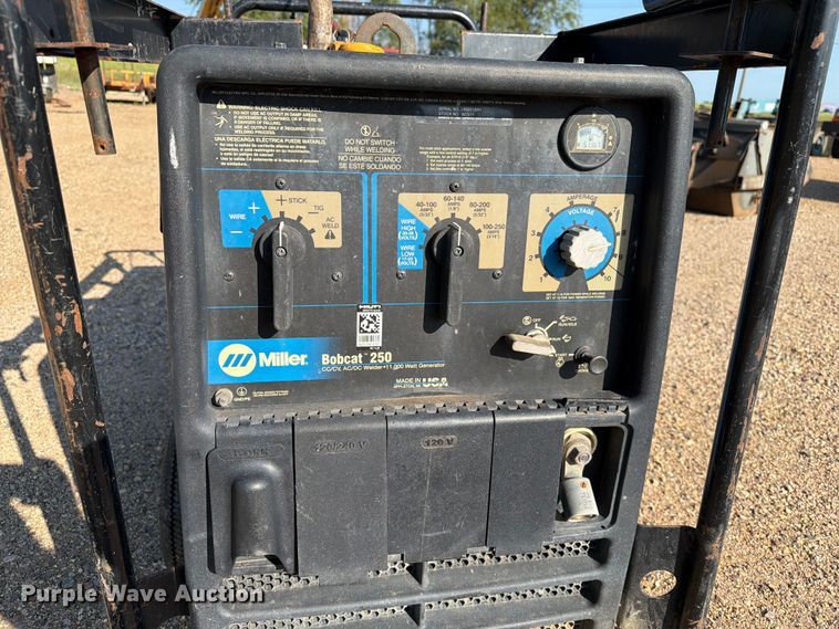 image for item DQ0035 2009 Miller Bobcat 250 welder/generator