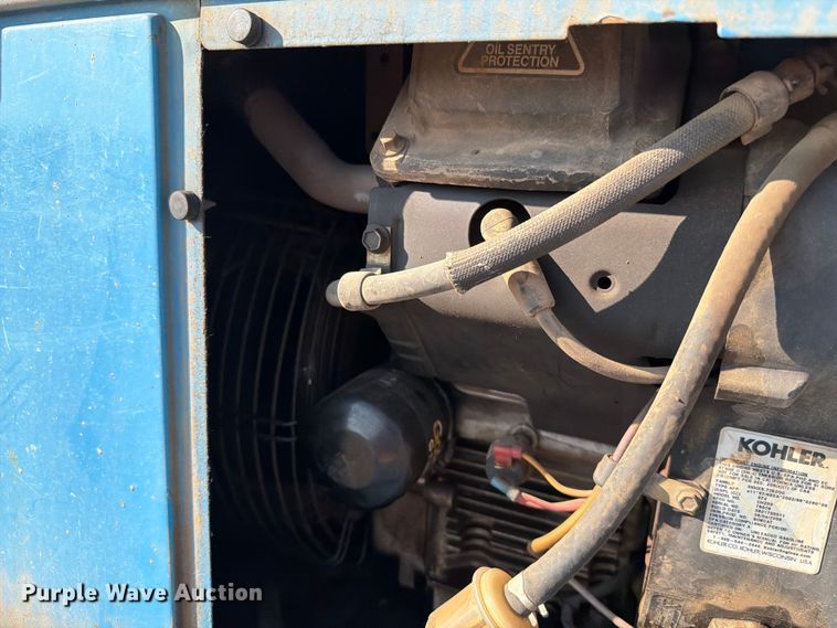 image for item DQ0035 2009 Miller Bobcat 250 welder/generator