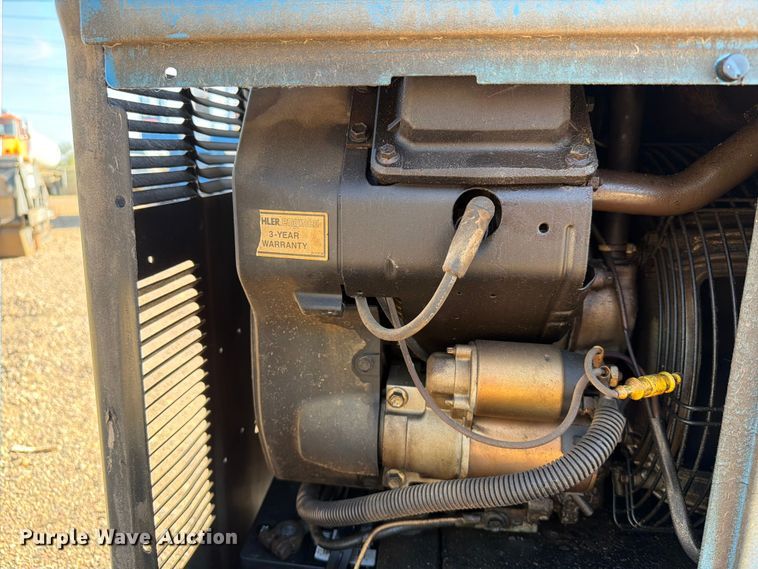image for item DQ0035 2009 Miller Bobcat 250 welder/generator