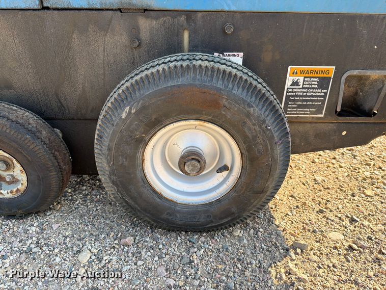 image for item DQ0035 2009 Miller Bobcat 250 welder/generator