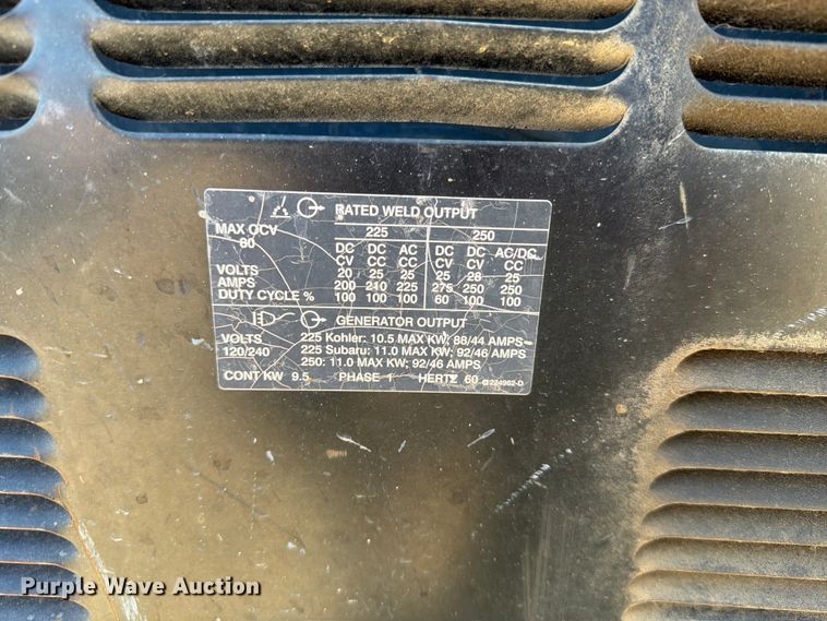 image for item DQ0035 2009 Miller Bobcat 250 welder/generator