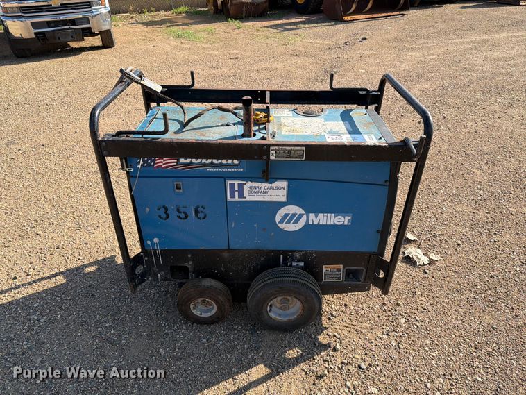 image for item DQ0036 2009 Miller Bobcat 250 welder/generator