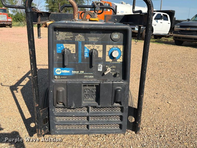 image for item DQ0036 2009 Miller Bobcat 250 welder/generator