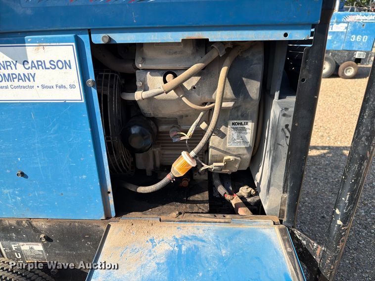 image for item DQ0036 2009 Miller Bobcat 250 welder/generator