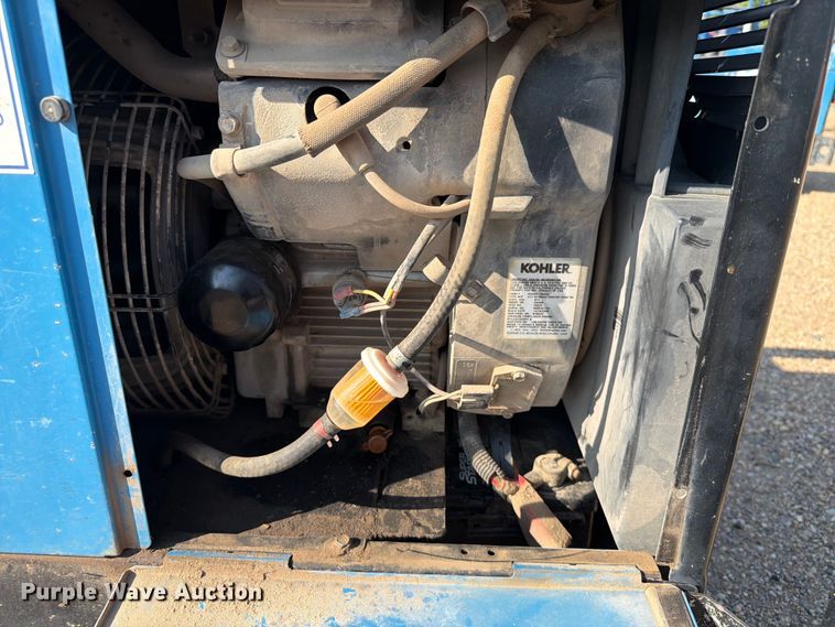 image for item DQ0036 2009 Miller Bobcat 250 welder/generator