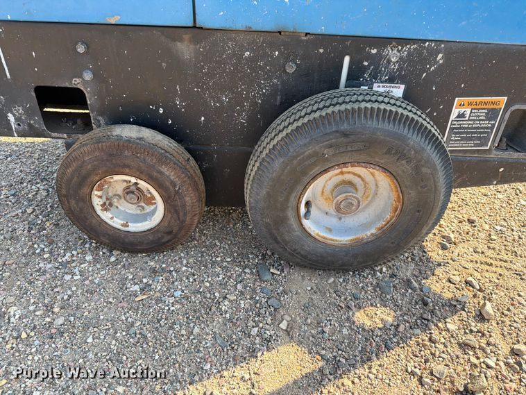 image for item DQ0036 2009 Miller Bobcat 250 welder/generator