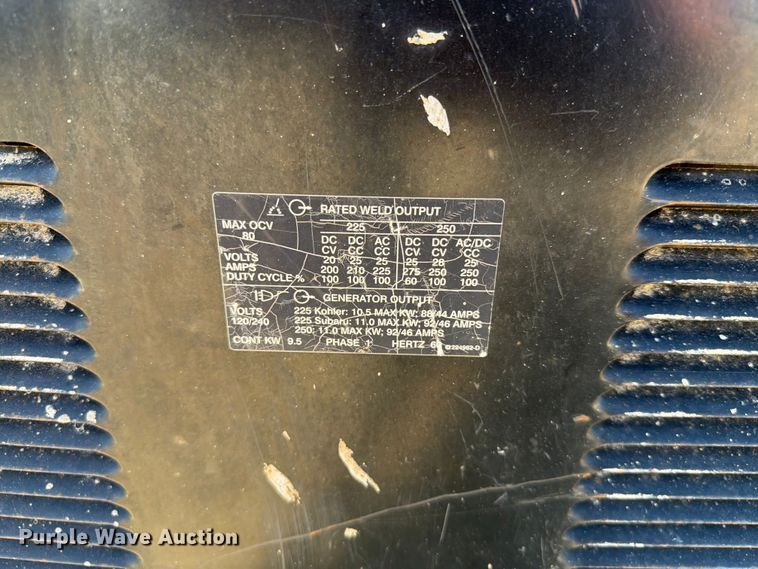 image for item DQ0036 2009 Miller Bobcat 250 welder/generator